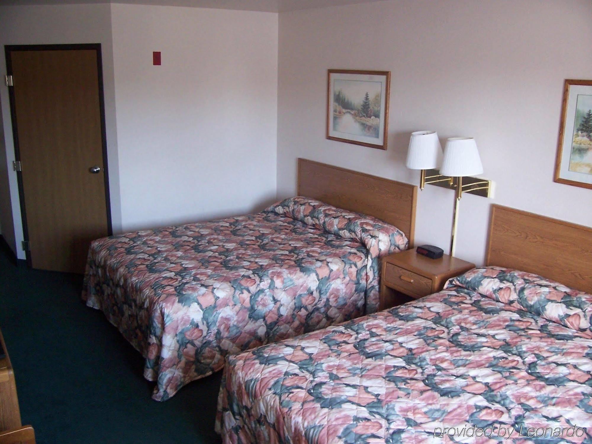 Budget Host Inn&Suites North Branch Zimmer foto